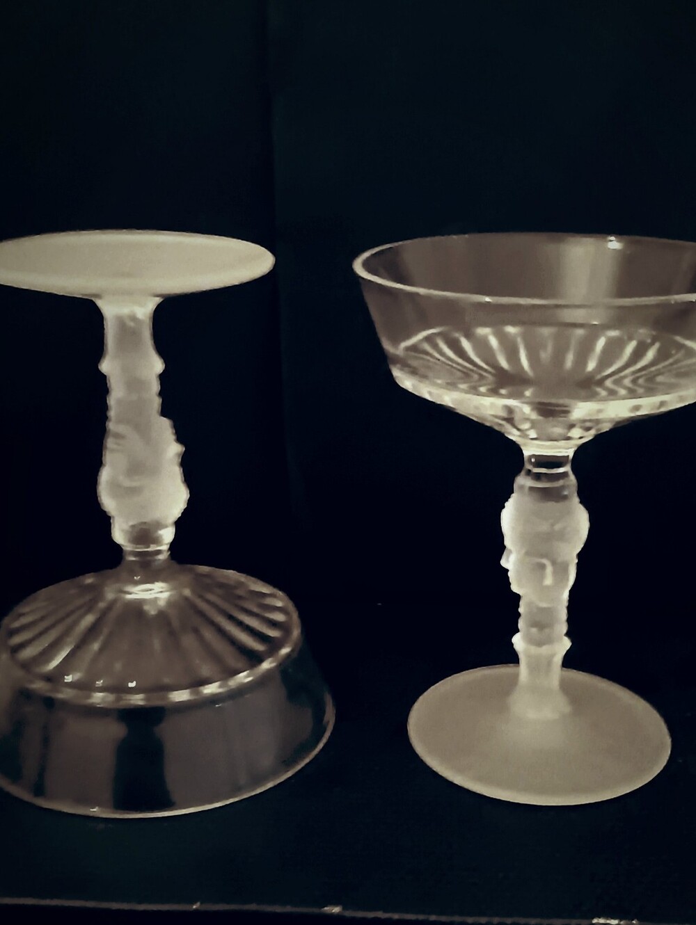 MMA Champagne Glasses with 3 FACES on Frosted Glass Pedestal Set Of 4 - Picture 10 of 11